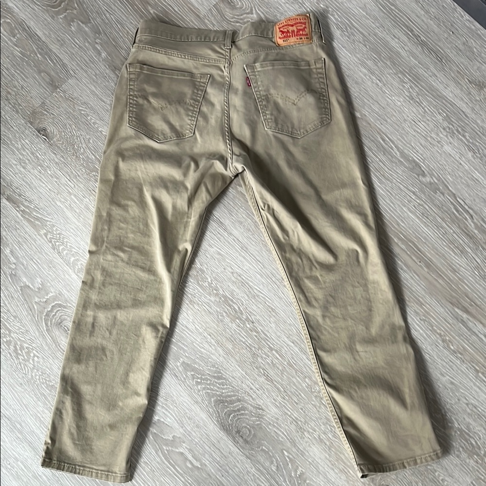 Levi's Tan Chinos